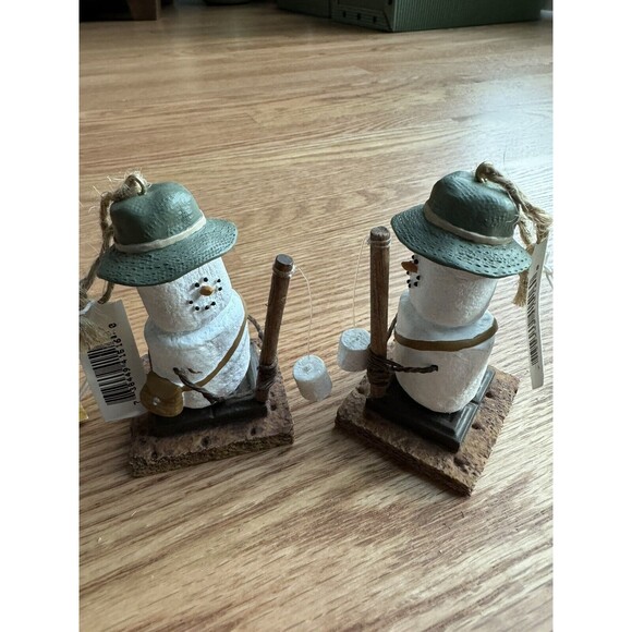 S'Mores Christmas Ornament Fishing Angler Marshmallows‎ NWT Will Separate - Picture 1 of 4